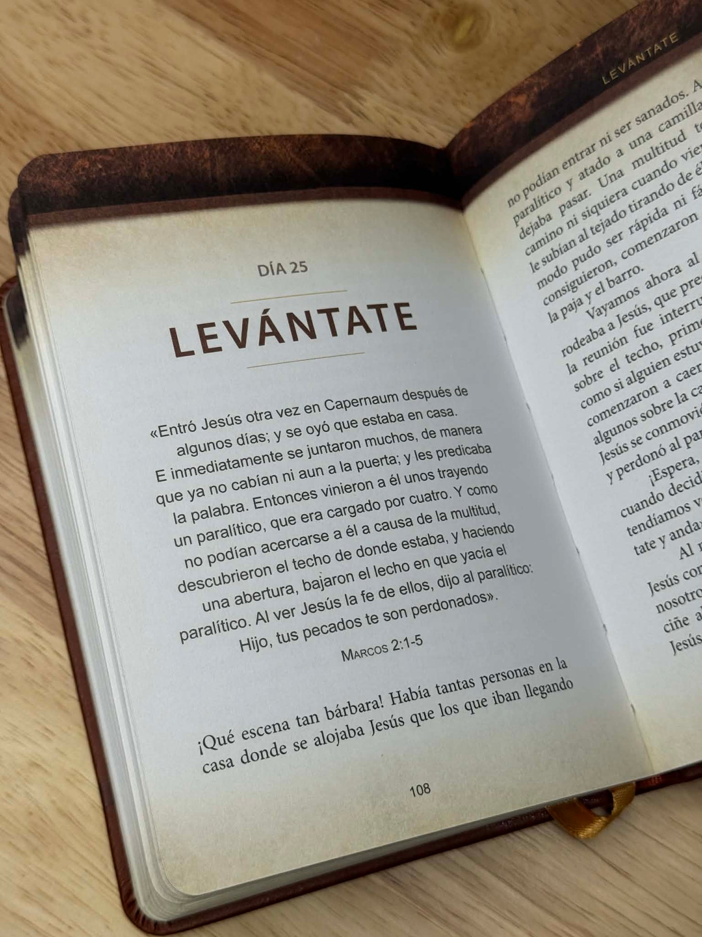 Los elegidos: 40 días con Jesús, libro uno ( vaso gratis de vidrio incluido )