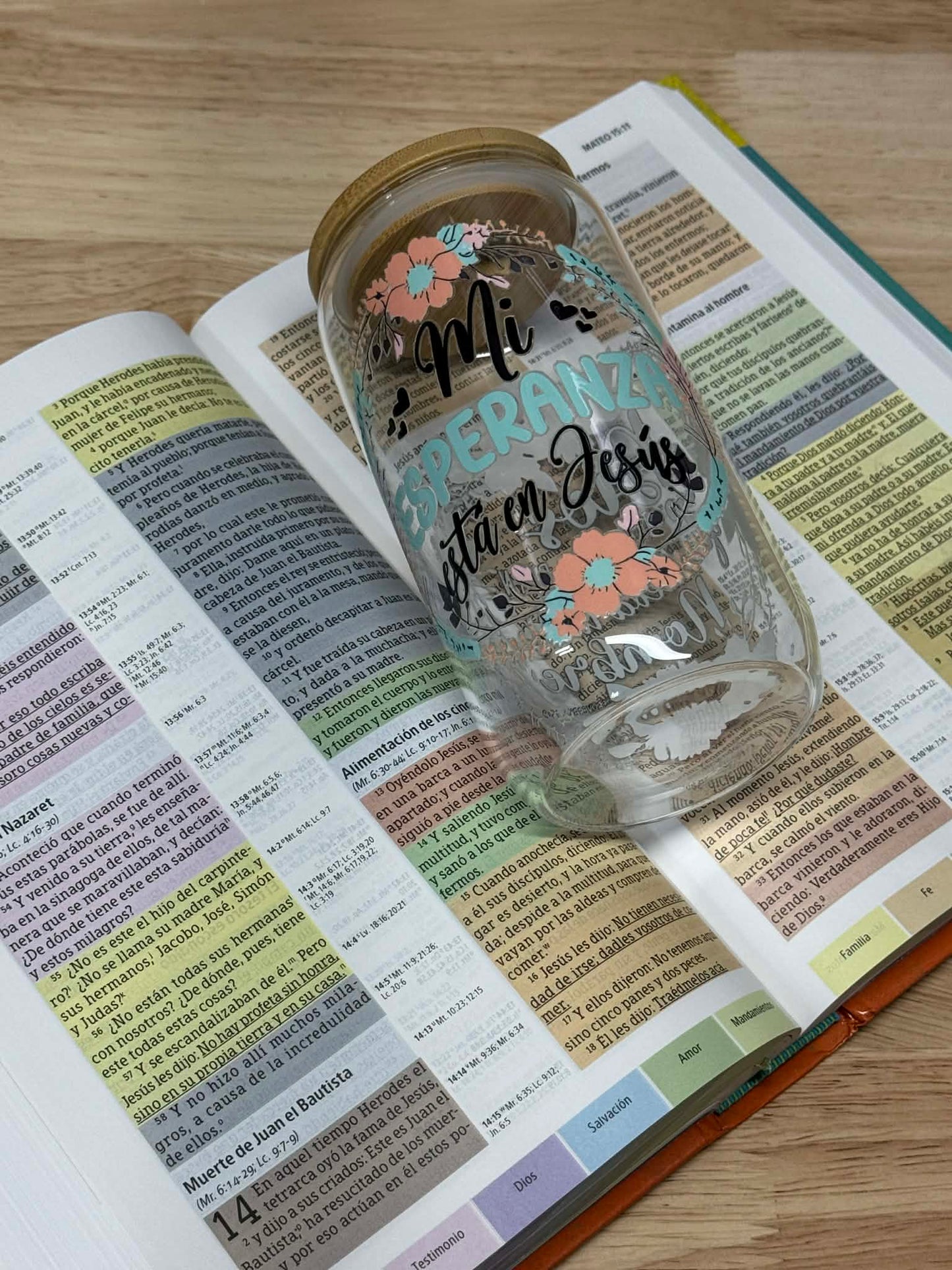 Biblia de Arcoíris, Reina Valera ( Vaso gratis incluido )