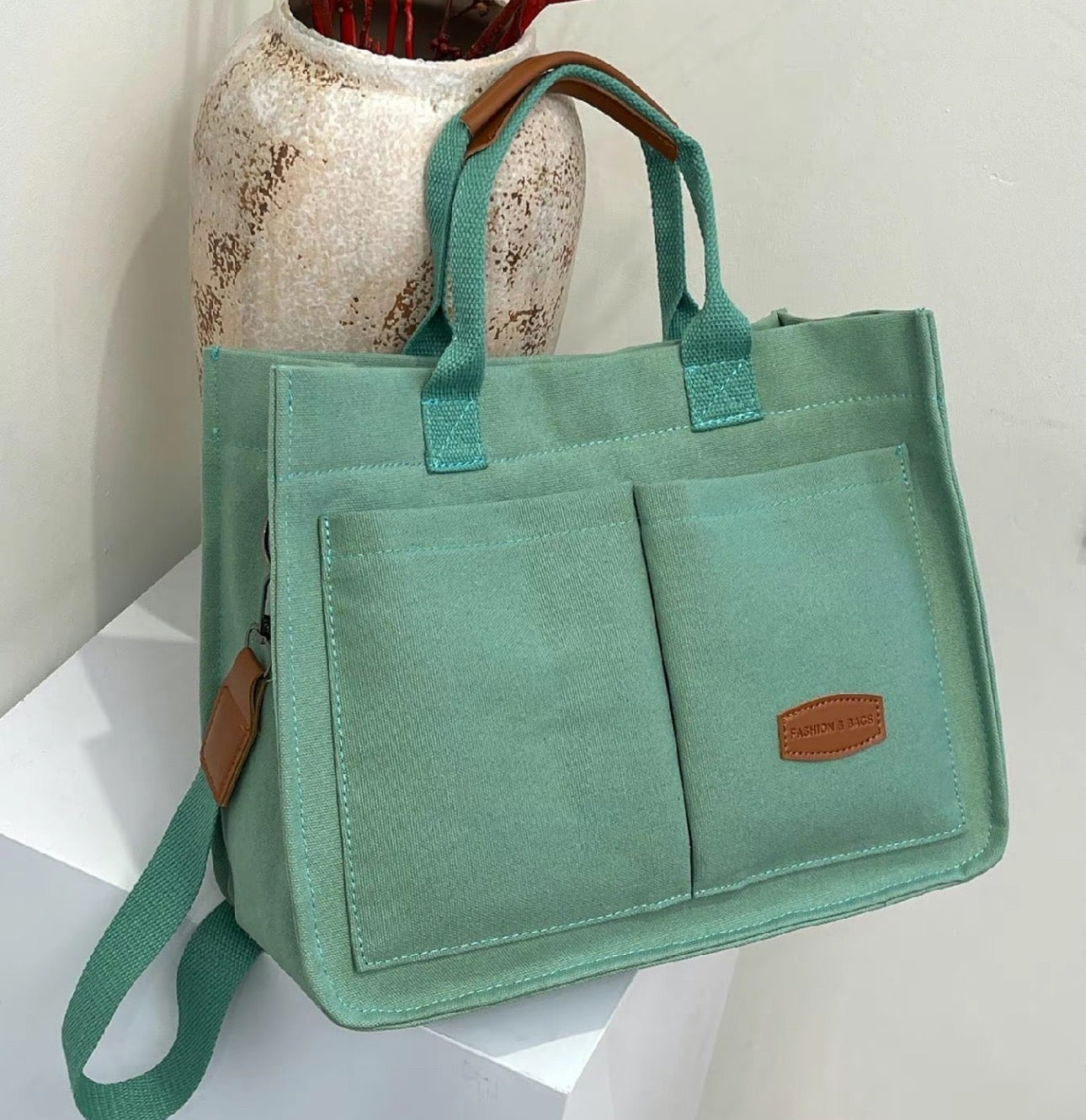 Solid green tote bag set