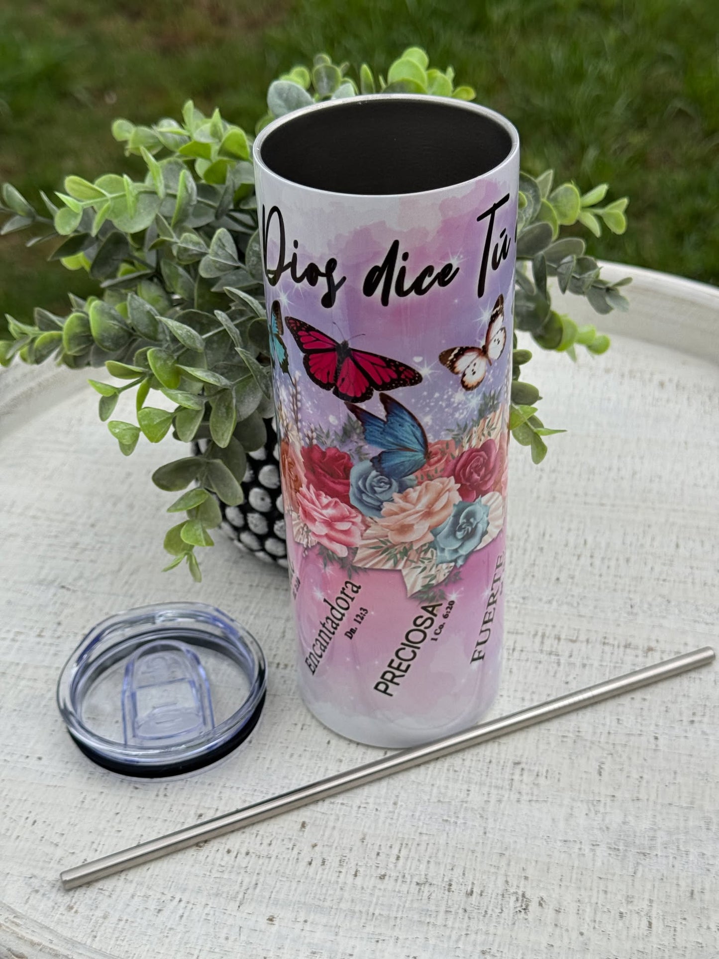 Dios dice que tu eres 20 oz tumbler