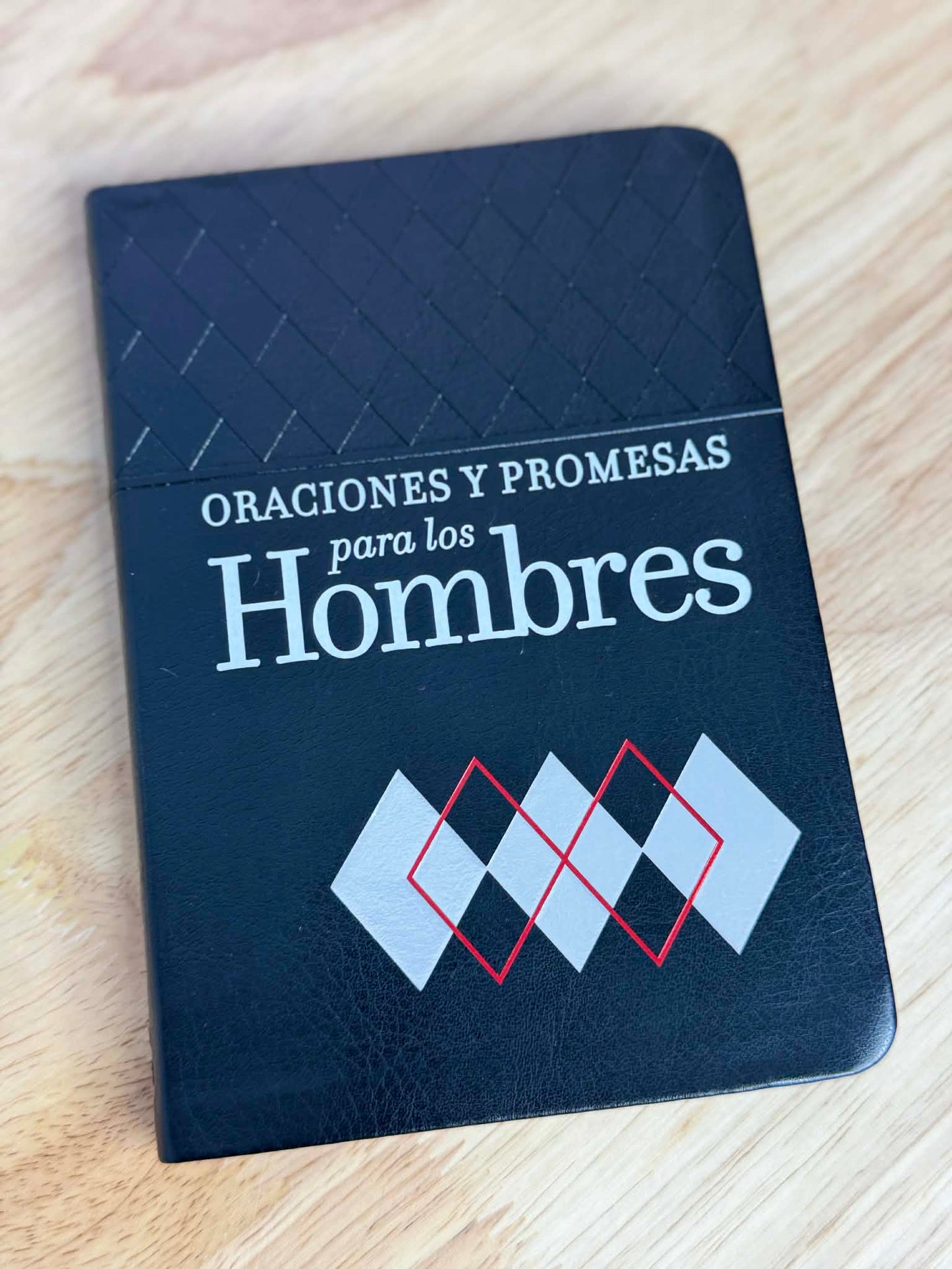 Oraciones y promesas para los hombres (Spanish Devotional)