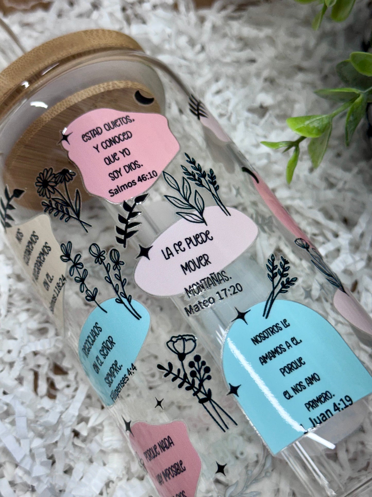 Christian Blessing Box | Faith-Based Gift Box ( Confia en Dios con cada aliento devocional )