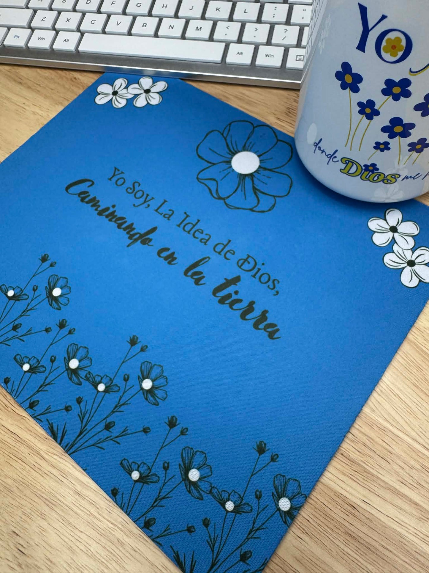 Soy La Idea de Dios Mousepad