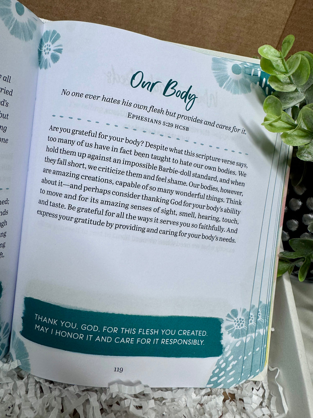 Christian Blessing Box | Faith-Based Gift Box ( 3-minute devotions for a Thankful Heart )