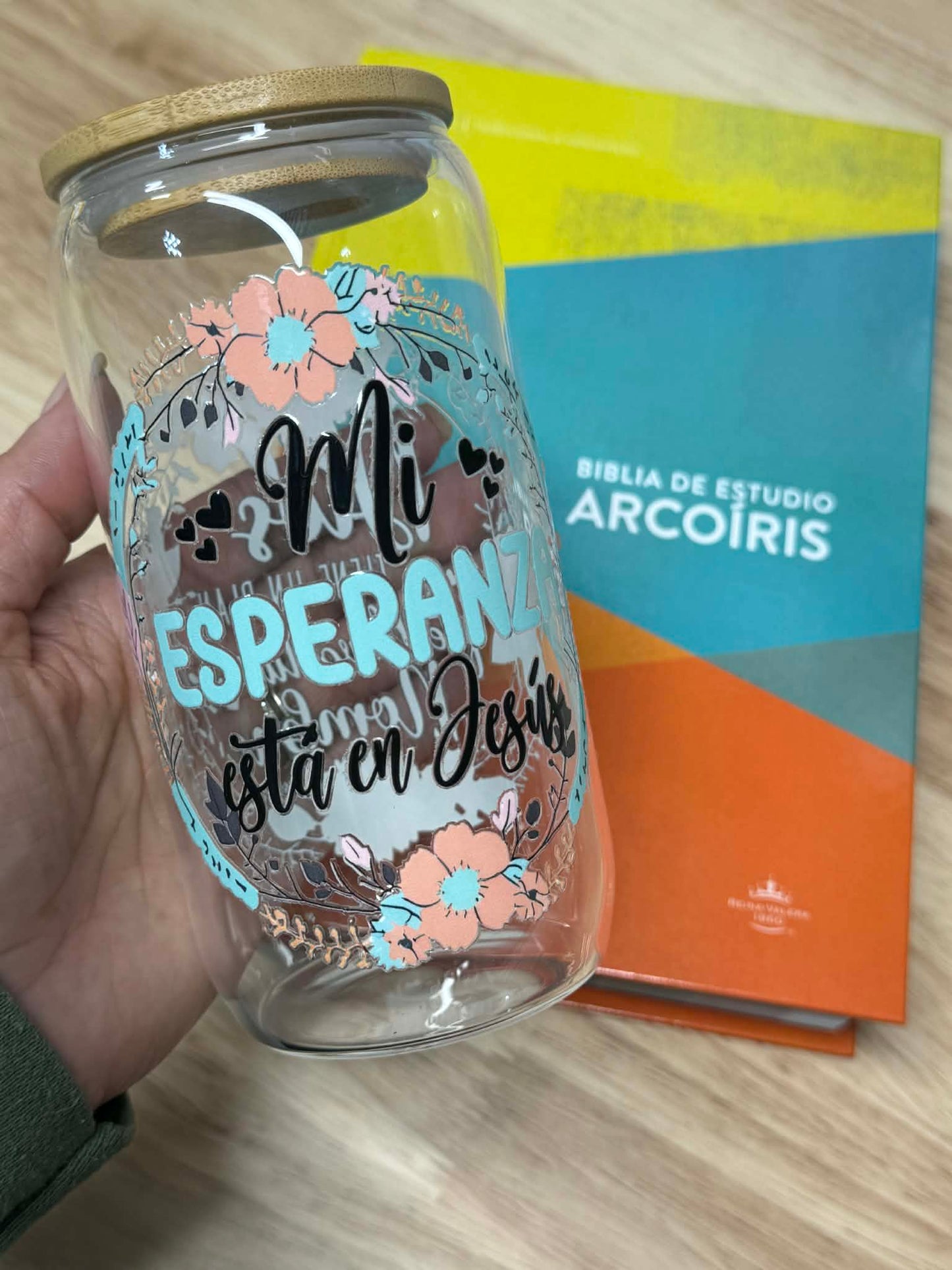 Biblia de Arcoíris, Reina Valera ( Vaso gratis incluido )