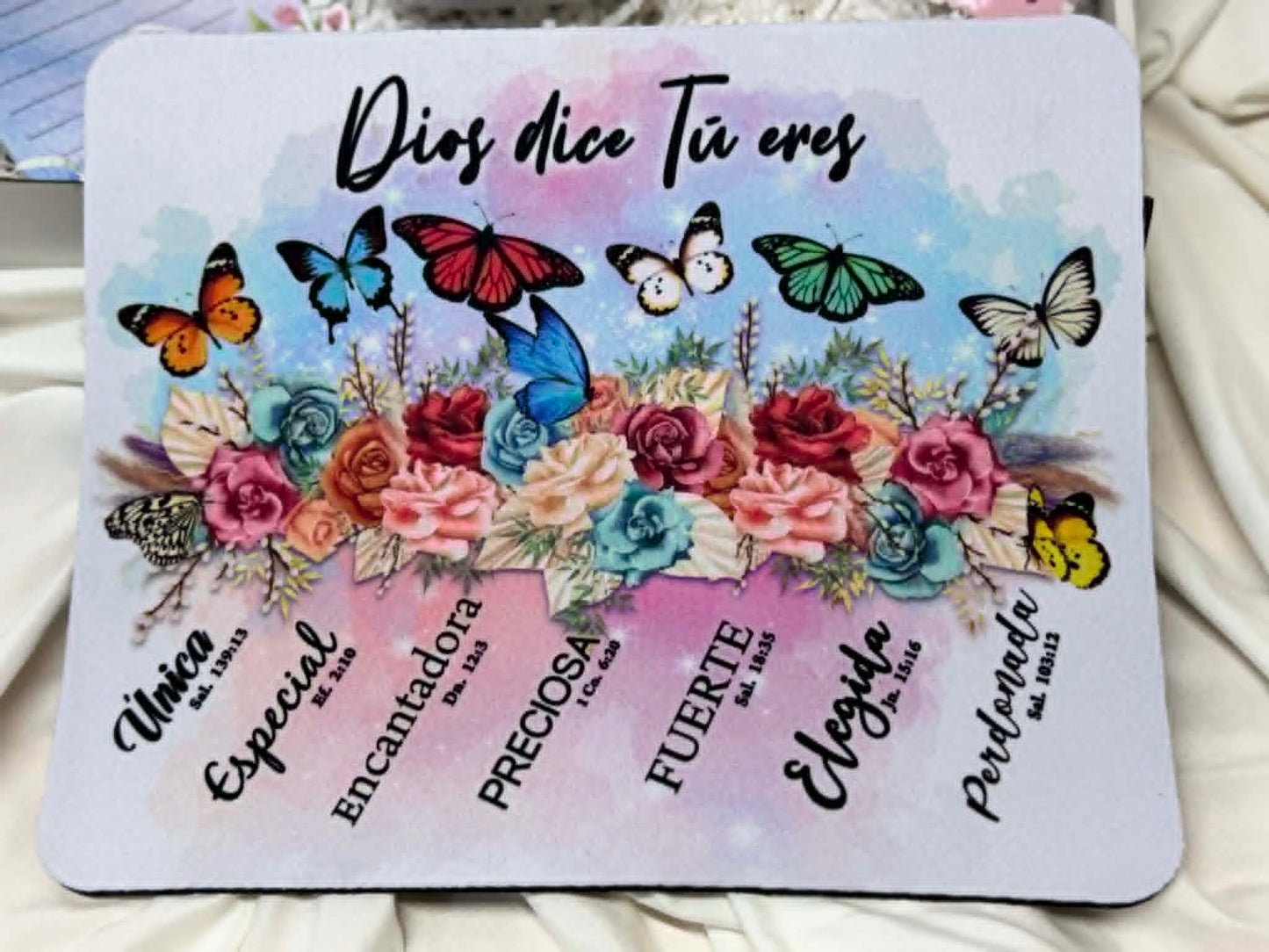 Christian Blessing Box | Faith-Based Gift Box ( Un año con Dios )